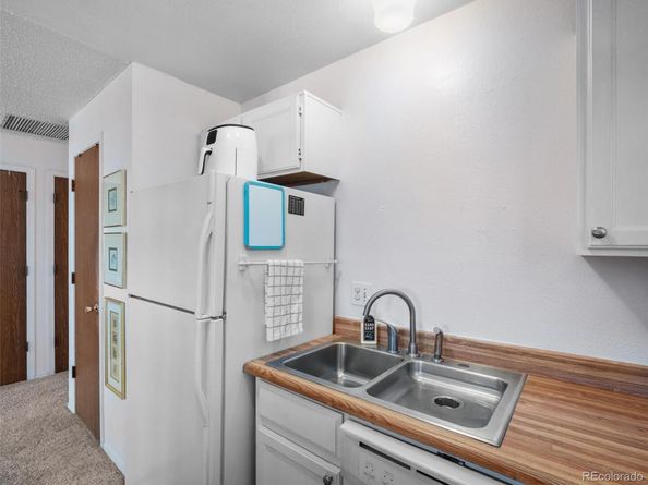3702 S Halifax Street, Aurora CO 80013