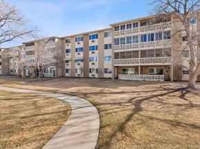 620 S Alton Way 2D, Denver CO 80247
