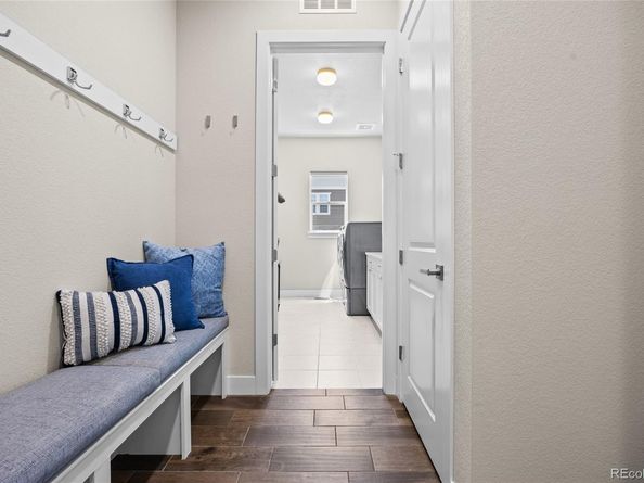 8142 S Langdale Way, Aurora CO 80016