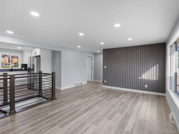 951 E 10th Avenue, Broomfield CO 80020