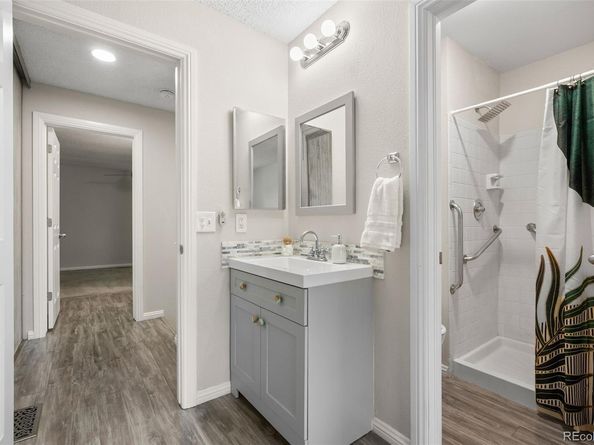 1811 S Quebec Way 125, Denver CO 80231