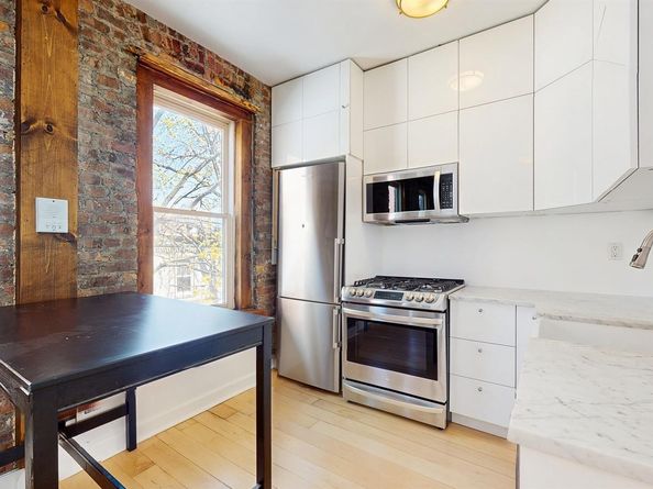 467 Pacific Street 18, Brooklyn NY 11217