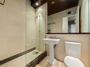 200 East 32nd Street 32E, New York NY 10016