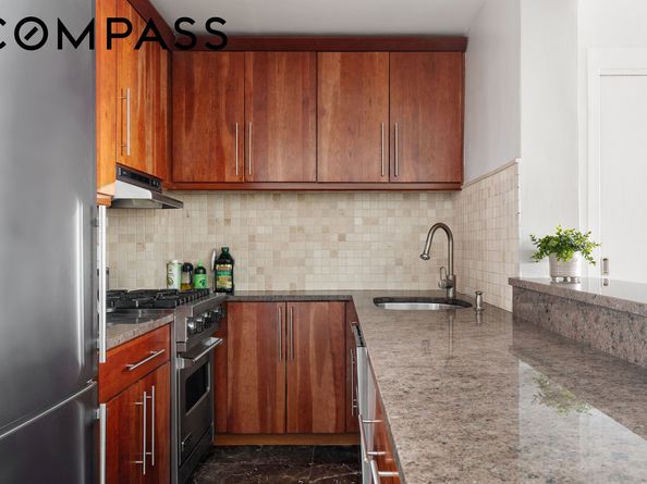 39 Gramercy Park N 5F, New York NY 10010
