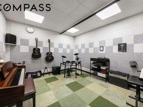333 East 43rd Street 705, New York NY 10017