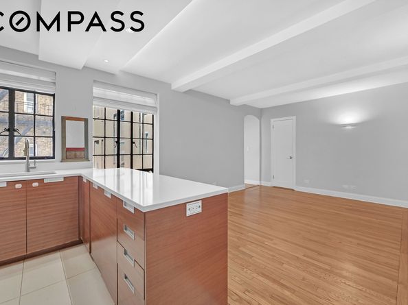 333 East 43rd Street 705, New York NY 10017