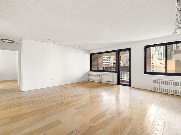 90 Gold Street 13L, New York NY 10038