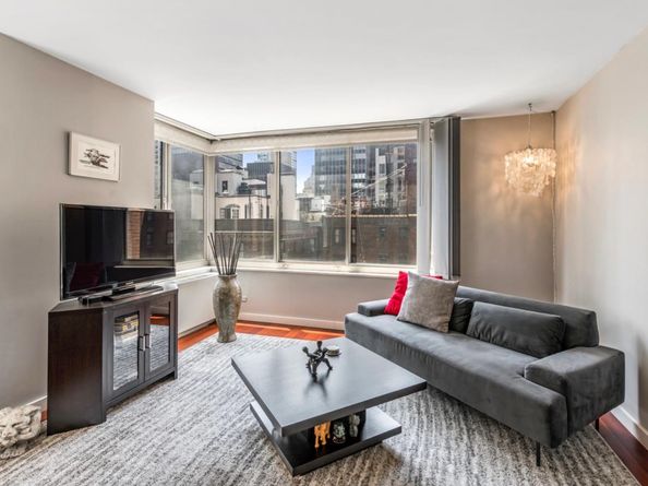 145 East 48th Street 17F, New York NY 10017