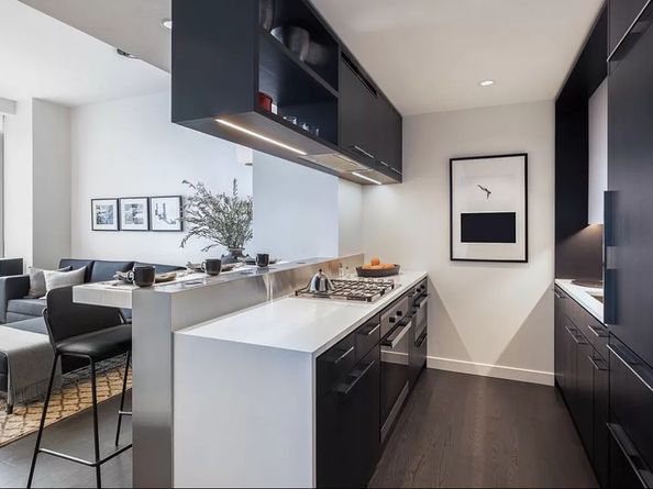 252 South Street 23C, New York NY 10002