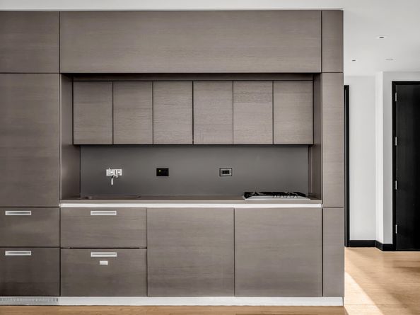 20 Pine Street 2907, New York NY 10005