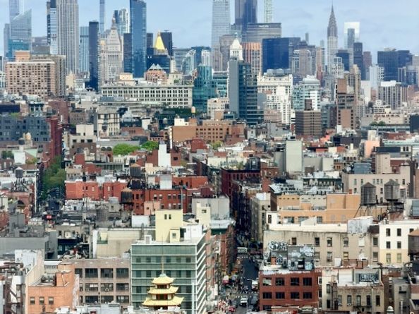180 Park Row 20E, New York NY 10038