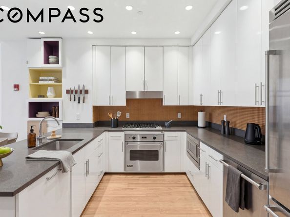 1 Hanson Place 18L, Brooklyn NY 11243