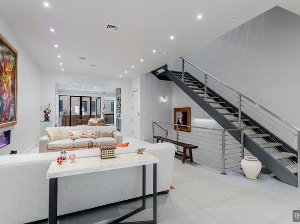 238 West 74th Street, New York NY 10023