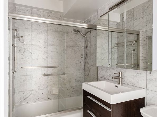 411 East 53rd Street 11L, New York NY 10022