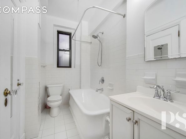 200 West 54th Street 6J, New York NY 10019