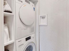 139 East 94th Street 11CD, New York NY 10128