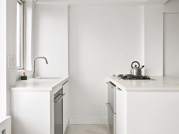 120 Central Park S 12C, New York NY 10019