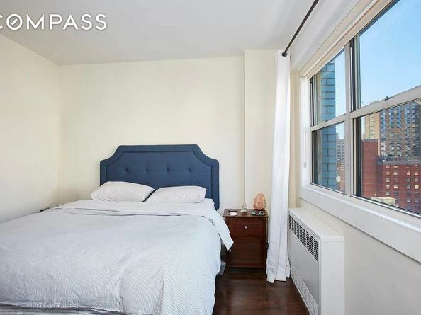 111 3rd Avenue PHK, New York NY 10003