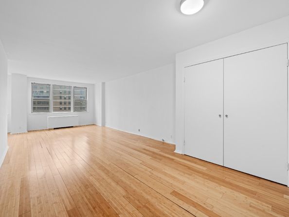 201 East 36th Street 14F, New York NY 10016