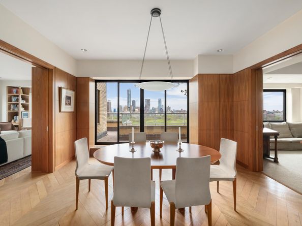 860 5th Avenue PHH, New York NY 10065
