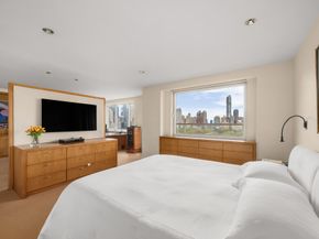 860 5th Avenue PHH, New York NY 10065