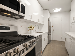 400 East 56th Street 31J, New York NY 10022