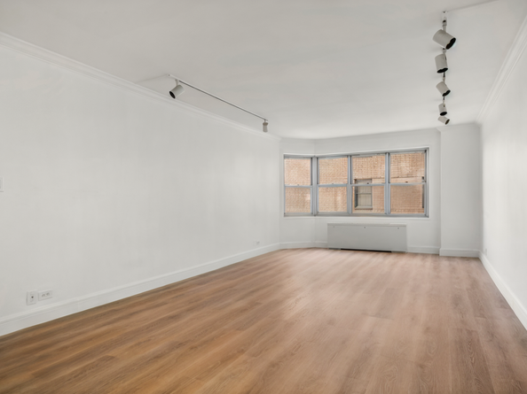 400 East 56th Street 31J, New York NY 10022