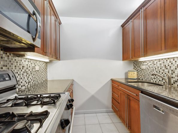 630 1st Avenue 5L, New York NY 10016