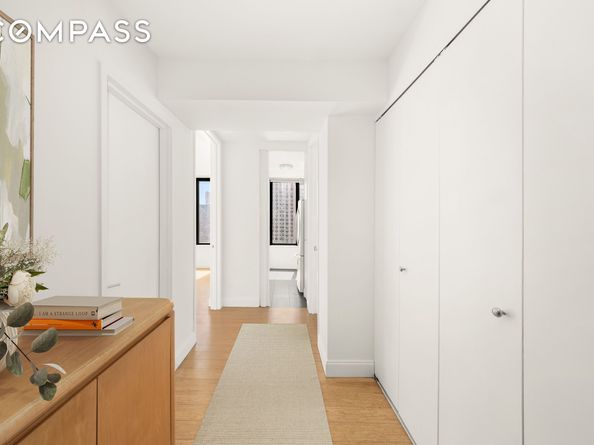 300 East 93rd Street 18E, New York NY 10128
