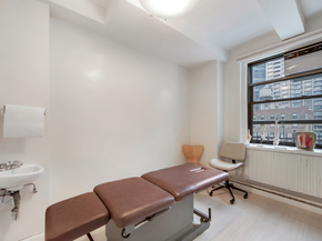115 East 61st Street 10A, New York NY 10065