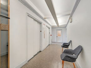 115 East 61st Street 10A, New York NY 10065