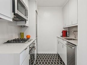 330 3rd Avenue 15E, New York NY 10010