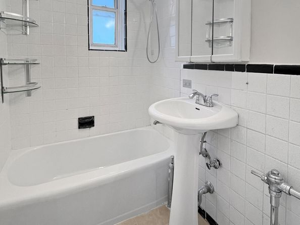 1730 East 14th Street 5K, Brooklyn NY 11229