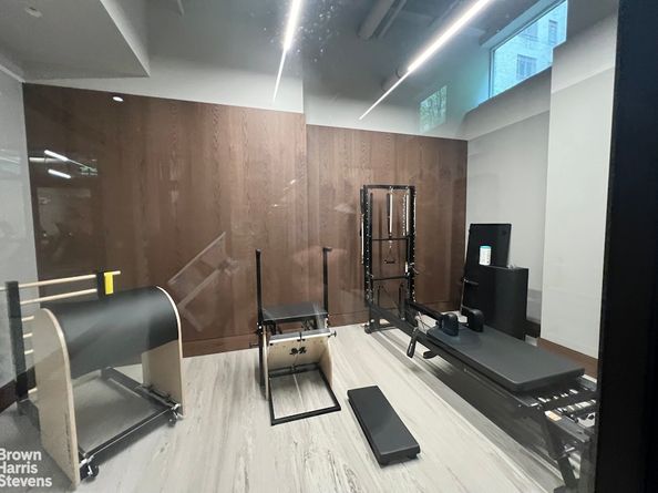 25 Central Park W 11AB, New York NY 10023