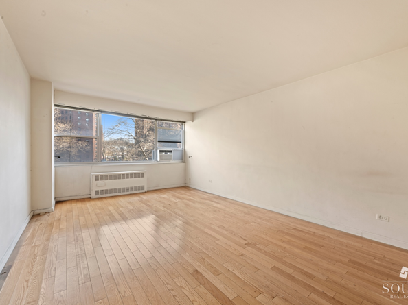 185 Park Row 3F, New York NY 10038
