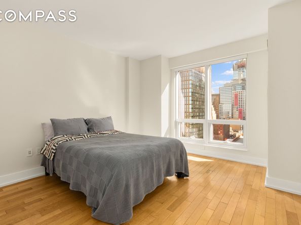 350 West 42nd Street 26G, New York NY 10036