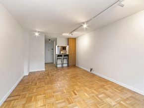101 West 12th Street 3C, New York NY 10011