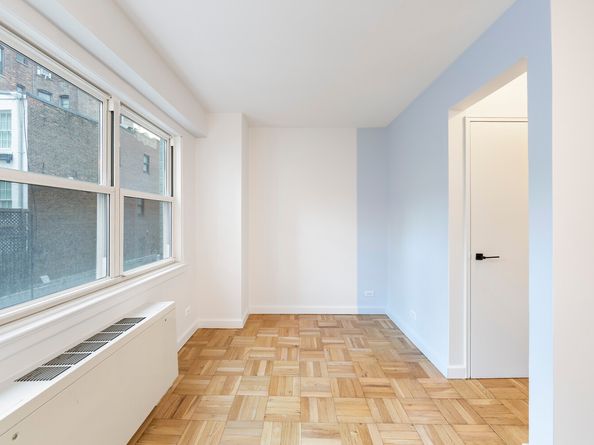 101 West 12th Street 3C, New York NY 10011