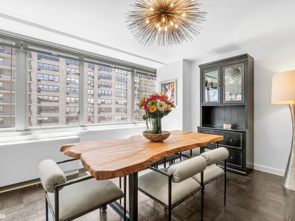 315 West 70th Street 16L, New York NY 10023
