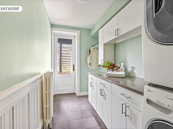 557 9th Street, Brooklyn NY 11215