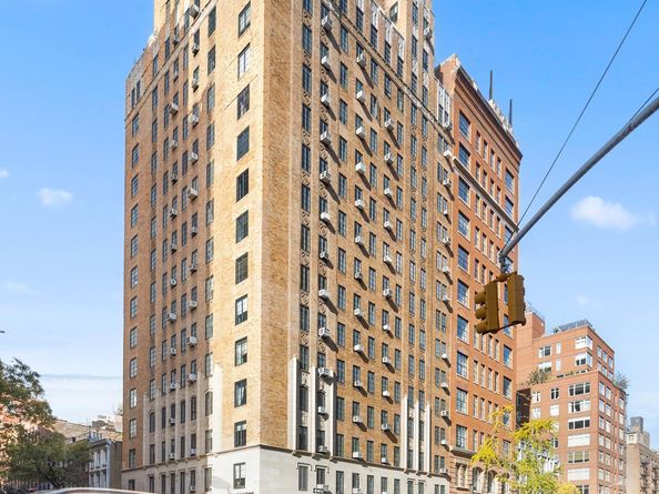 201 West 16th Street 15D, New York NY 10011