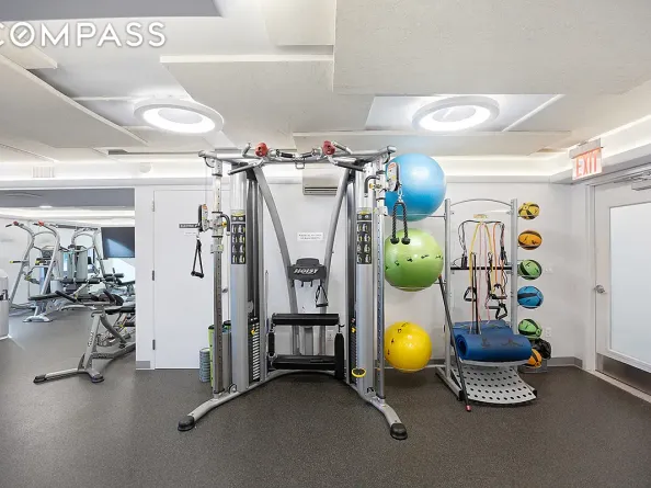 10 East End Avenue 18A, New York NY 10075