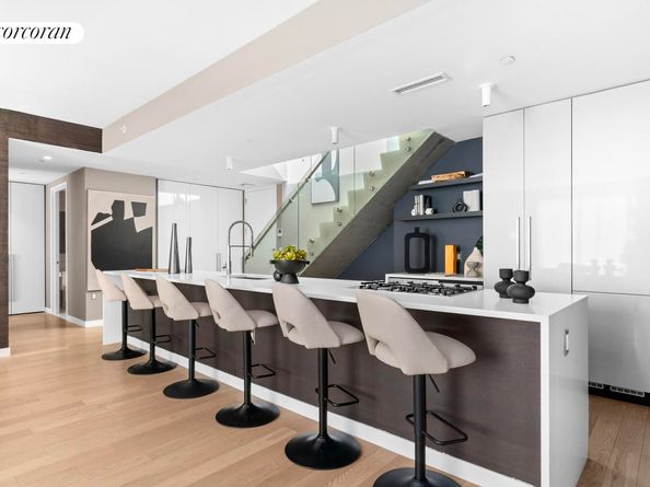 540 West 49th Street PH6N, New York NY 10019