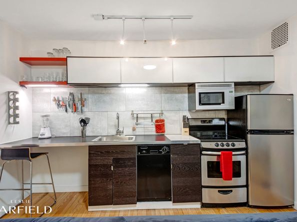 264 West 73rd Street, New York NY 10023
