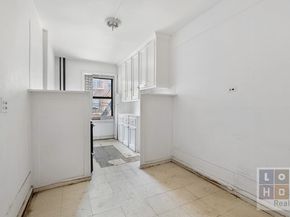 504 Grand Street E57, New York NY 10002