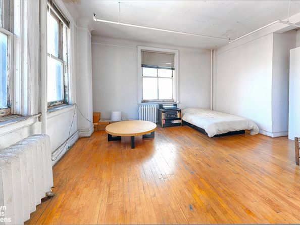 684 Broadway 10W, New York NY 10012