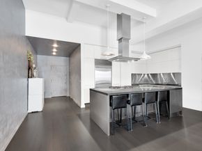 529 West 42nd Street 6S, New York NY 10036