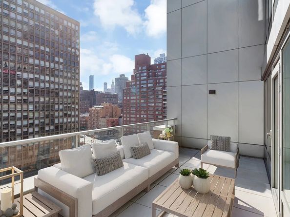 303 East 33rd Street 9F, New York NY 10016