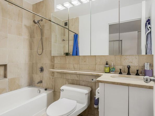 415 East 37th Street 23D, New York NY 10016