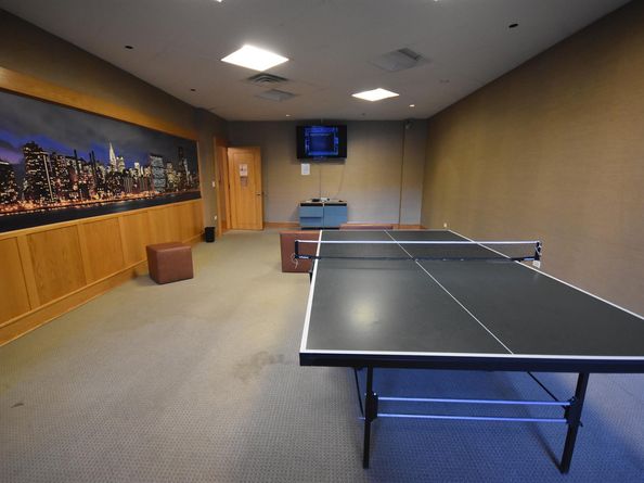 415 East 37th Street 23D, New York NY 10016